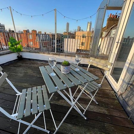 Modern With Stylish Terrace - Your London Oasis! 외부 사진